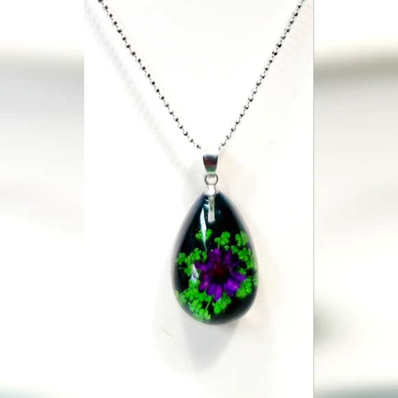 unknown Jewelry - Floral Mood necklace